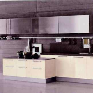 Cucina in laminato lucido